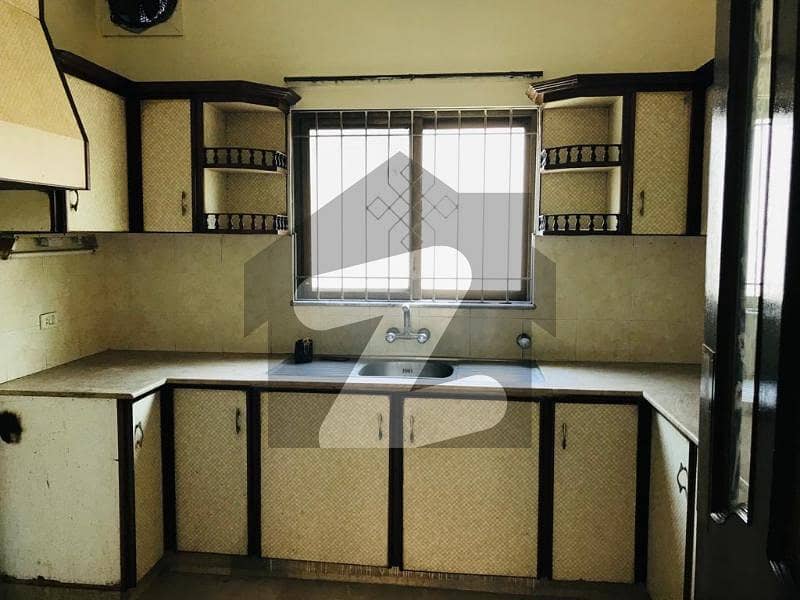 Kanal Upper Portion For Rent In Dha Phase 4