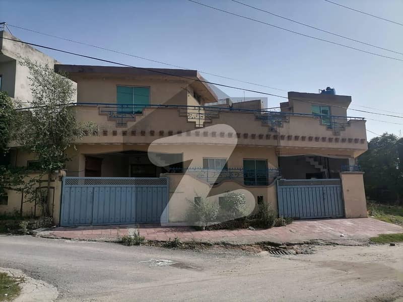 پاکستان ٹاؤن - فیز 1 پاکستان ٹاؤن اسلام آباد میں 4 کمروں کا 7 مرلہ مکان 1.5 کروڑ میں برائے فروخت۔