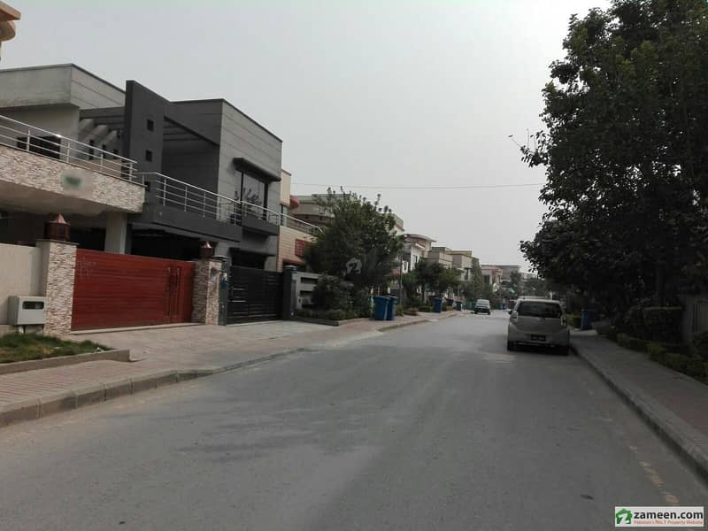 House Is Available For Rent Bahria Town Phase 8 Usman Block, Bahria