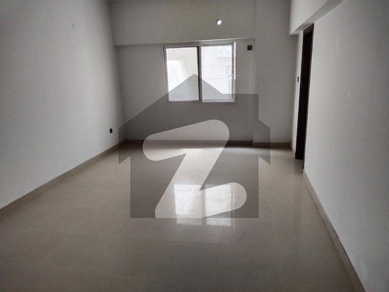 کلفٹن ۔ بلاک 3 کلفٹن کراچی میں 4 کمروں کا 11 مرلہ فلیٹ 4.5 کروڑ میں برائے فروخت۔