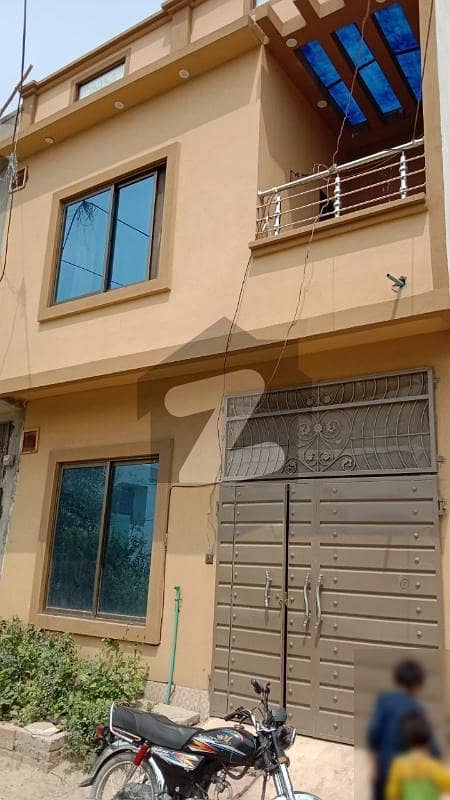 بینکرز کوآپریٹو ہاؤسنگ سوسائٹی لاہور میں 3 کمروں کا 3 مرلہ مکان 65 لاکھ میں برائے فروخت۔