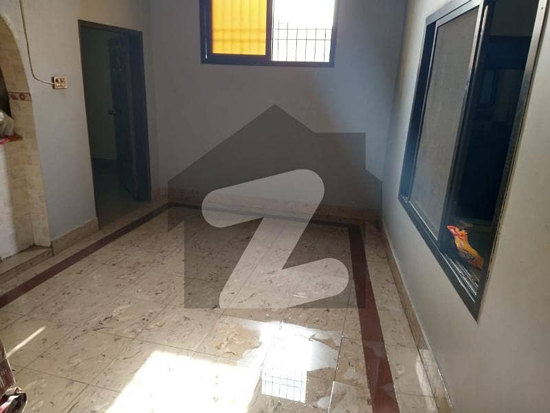 Upper Portion Of 2700 Square Feet Is Available In Contemporary Neighborhood Of Latifabad