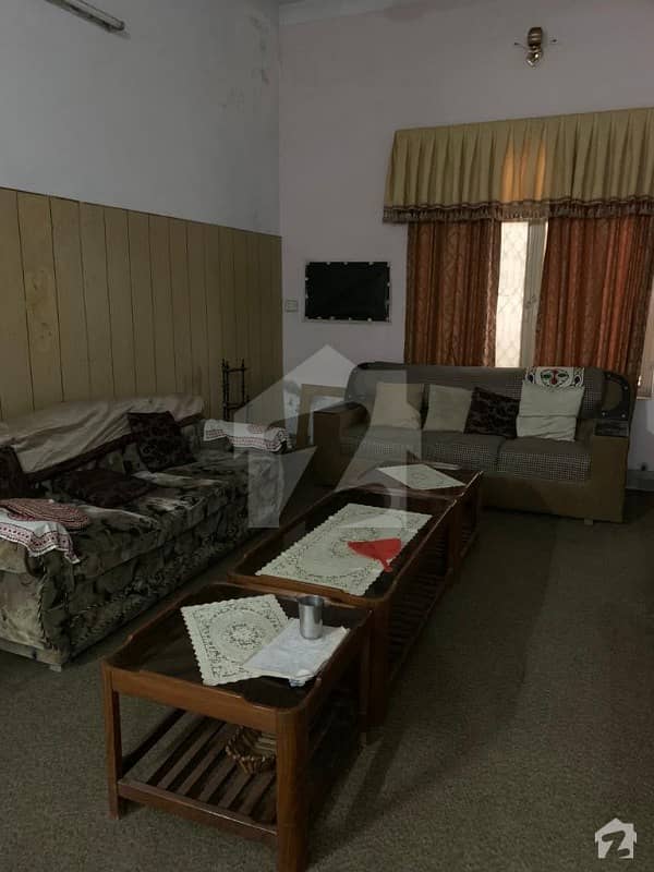 مسلم گنج شیخوپورہ میں 5 کمروں کا 16 مرلہ مکان 3.35 کروڑ میں برائے فروخت۔