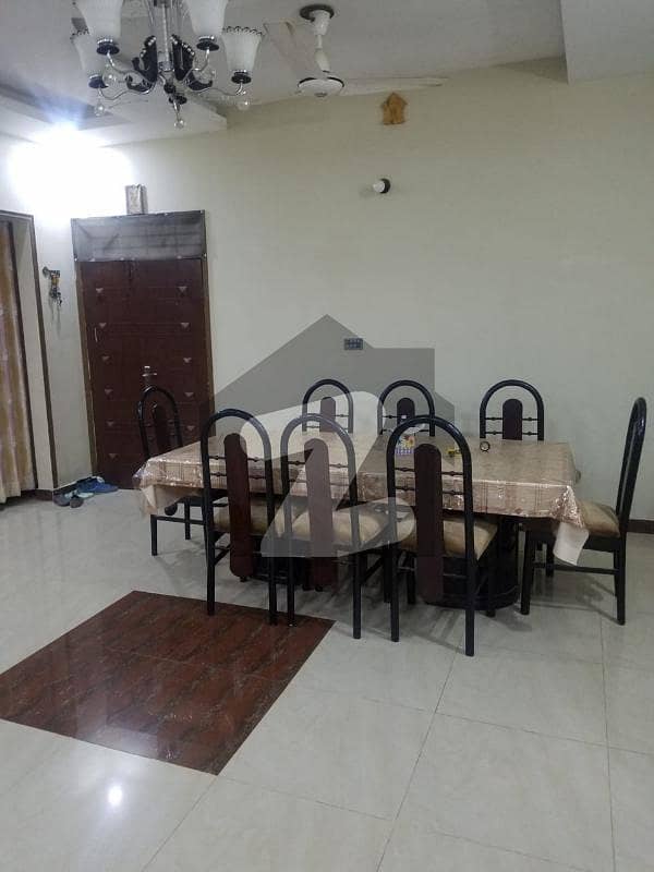 گلشنِ کنیز فاطمہ سکیم 33 کراچی میں 3 کمروں کا 8 مرلہ بالائی پورشن 1.35 کروڑ میں برائے فروخت۔