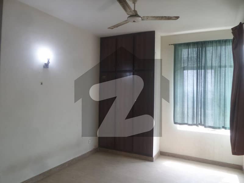 1125 Square Feet Flat In Golra Is Available