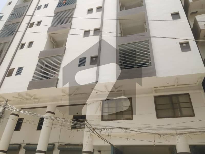 1313 Square Feet Flat Is Available In Gulistan-e-Sajjad