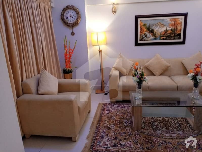 ڈیفینس ویو سوسائٹی کراچی میں 3 کمروں کا 8 مرلہ فلیٹ 2.2 کروڑ میں برائے فروخت۔