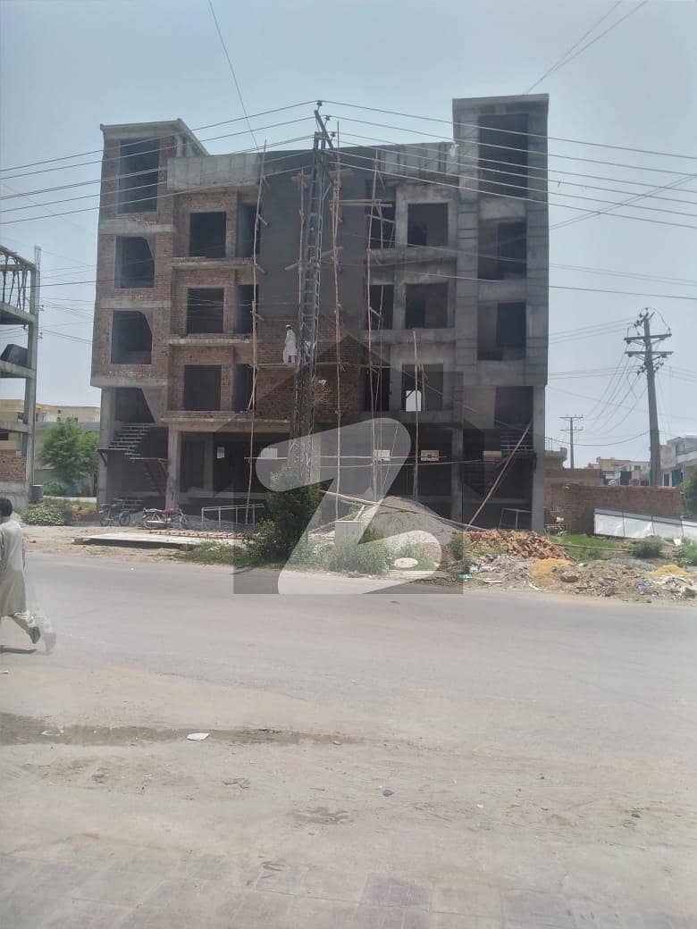 Main Double Road Building For sale In Rs. 80,000,000
