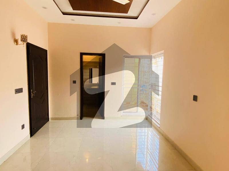 10 Marla House For Rent In Lda Avenue 1, Lahore Block B