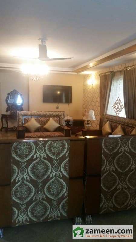 Flat For Sale Near To Rehman Garden