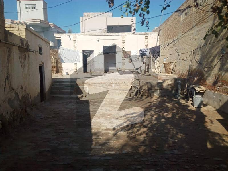 تونسہ ڈیرہ غازی خان میں 2 کمروں کا 16 مرلہ مکان 1.28 کروڑ میں برائے فروخت۔