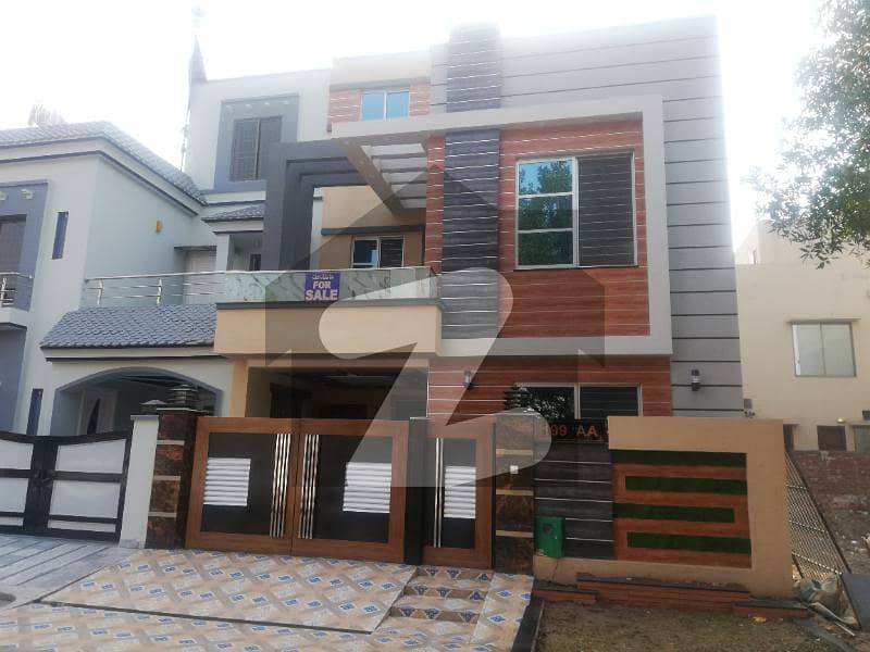 5 Marla House Available For Rent In AA Block Sector D Bahria Town Lahore