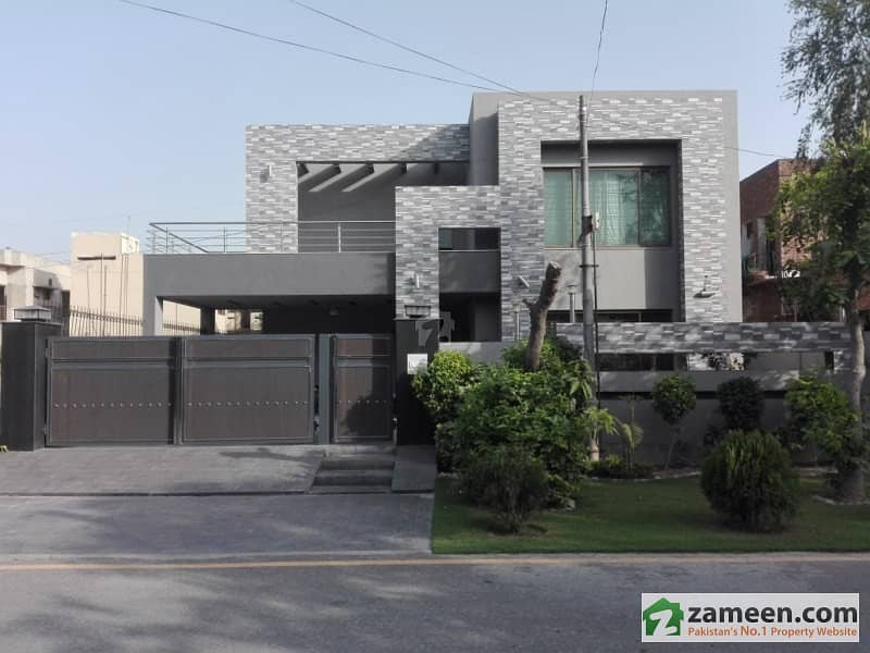 1 Kanal House For Sale At Good Location