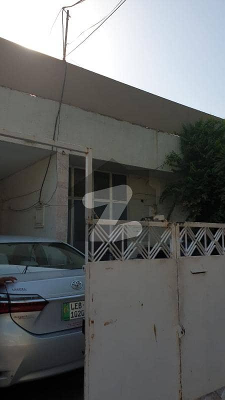 1 Kanal Single Storey Used House For Rent In Usman Block Near Barkat Market Area