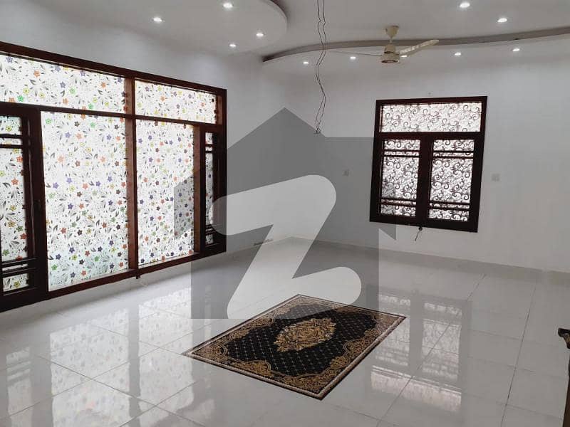 ڈی ایچ اے فیز 7 ڈی ایچ اے کراچی میں 6 کمروں کا 1 کنال مکان 9.8 کروڑ میں برائے فروخت۔