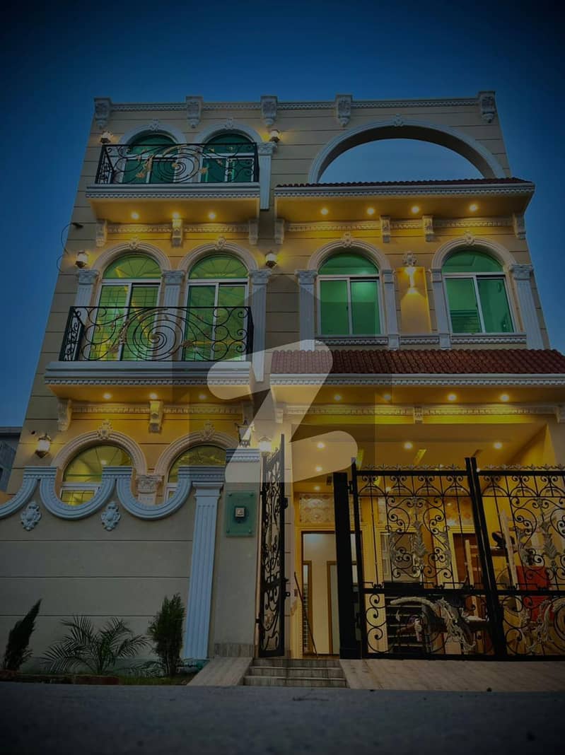 House Of 5 Marla In Central Park - Block A For Rent
