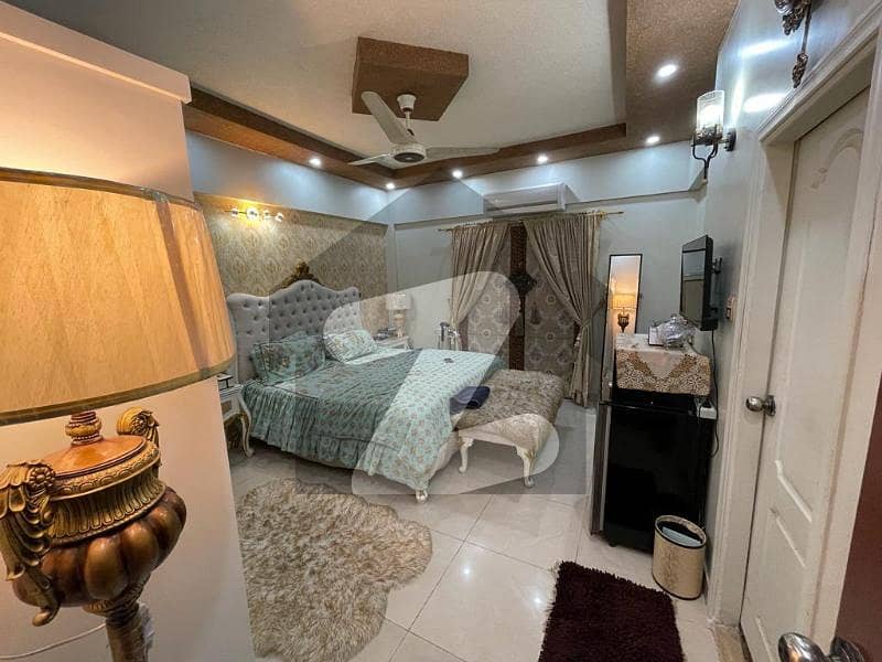 کاٹھیاور سوسائٹی گلشنِ اقبال ٹاؤن کراچی میں 3 کمروں کا 7 مرلہ فلیٹ 1.5 کروڑ میں برائے فروخت۔