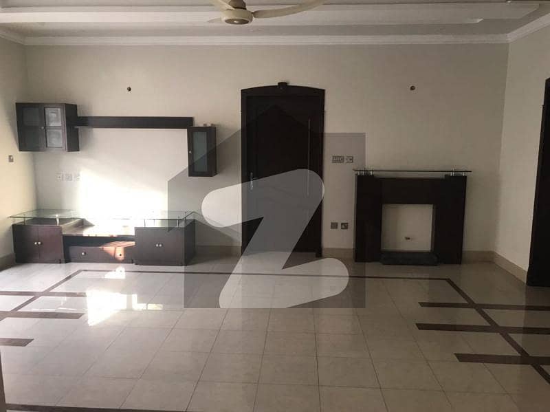 1 Kanal A Plus Condition House Available For Rent In Ph 4