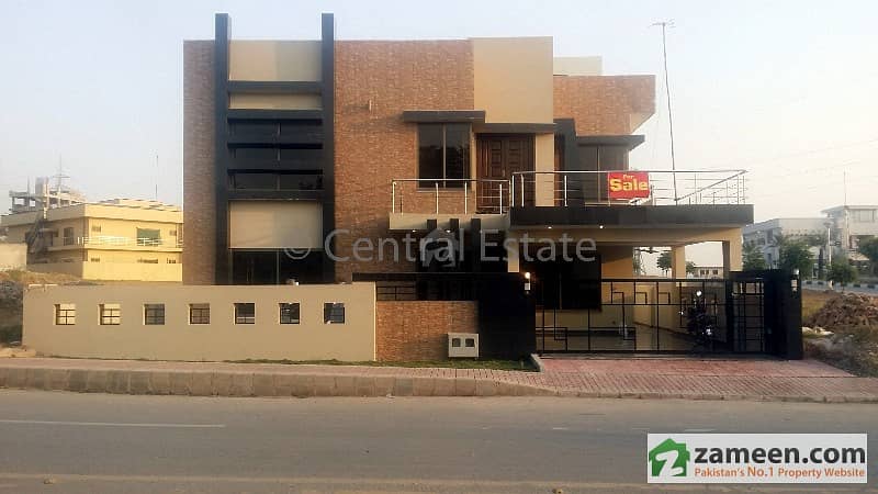 Brand New 1 Kanal Bungalow For Sale On Prime Location