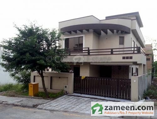 Beautiful Brand New 10 Marla House In Phase V For Sale