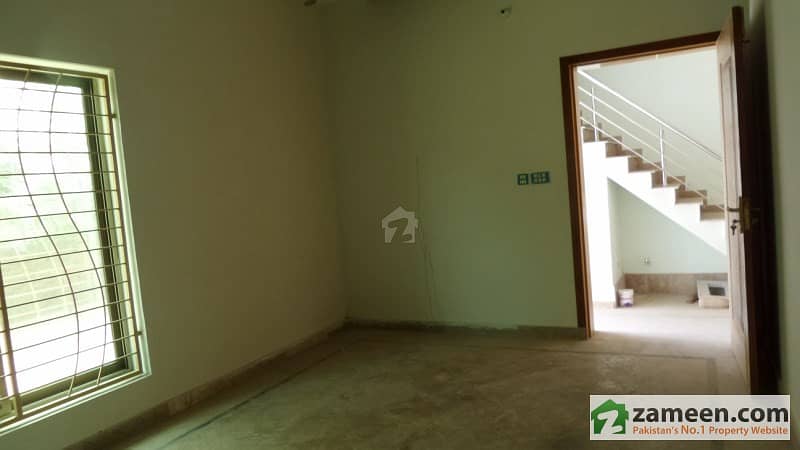 Commercial Triple Storey House Is Available For Sale