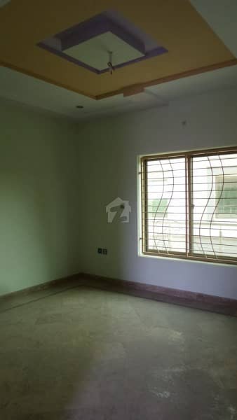 Triple Storey Commercial House Is Available For Sale Triple Storey Commercial House Is Available For Sale