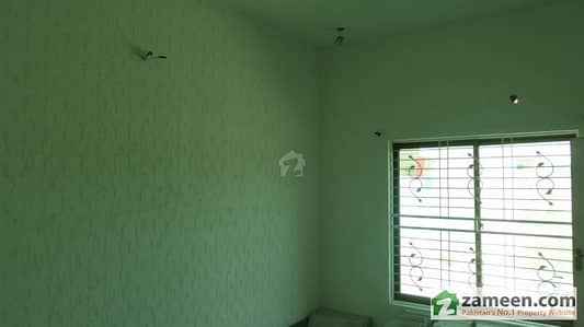 Single Storey Commercial House Is Available For Sale Single Storey Commercial House Is Available For Sale