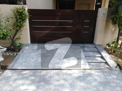 Well Maintained 5 Marla Corner House For Rent In DHA Phase 4 - JJ Block