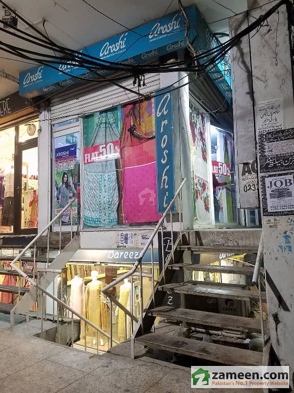 Three Joint Shops Available For RENT in SHADMAN MARKET