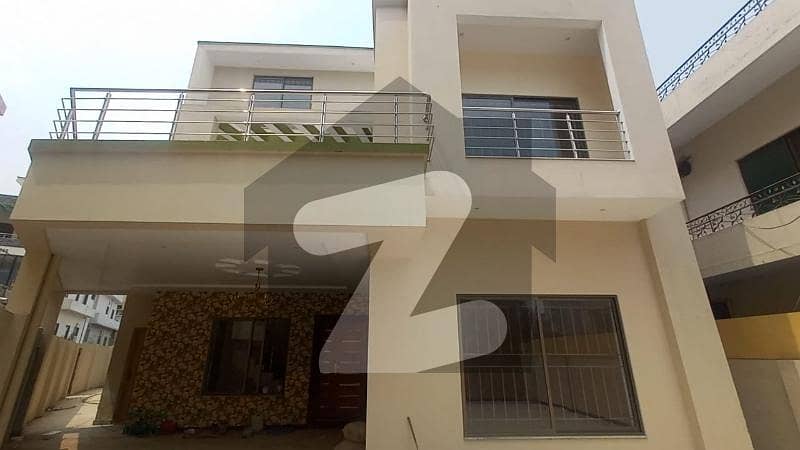 کورنگ ٹاؤن اسلام آباد میں 4 کمروں کا 16 مرلہ مکان 3.65 کروڑ میں برائے فروخت۔