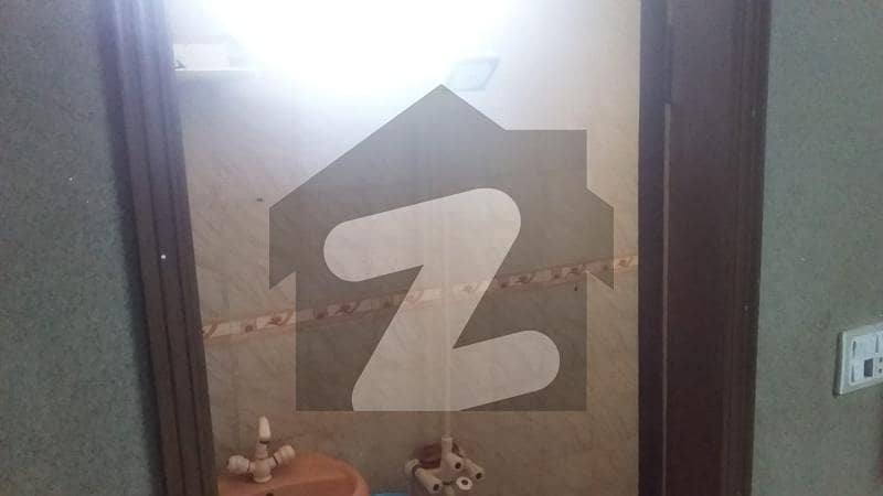 Apartment For Sale With Roof In Punjab Colony