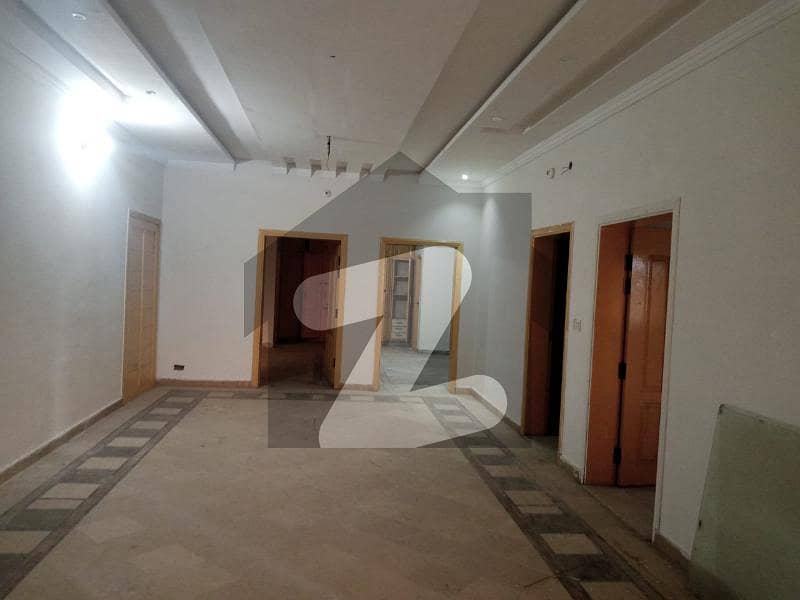 1.5 Kanal Double Storey House Available For Rent I 8