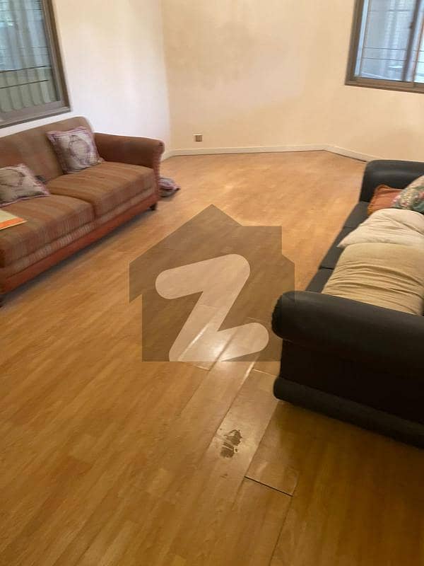 4 Bedroom Apartment With Made Room For Rent in Civil Lines Civil Lines