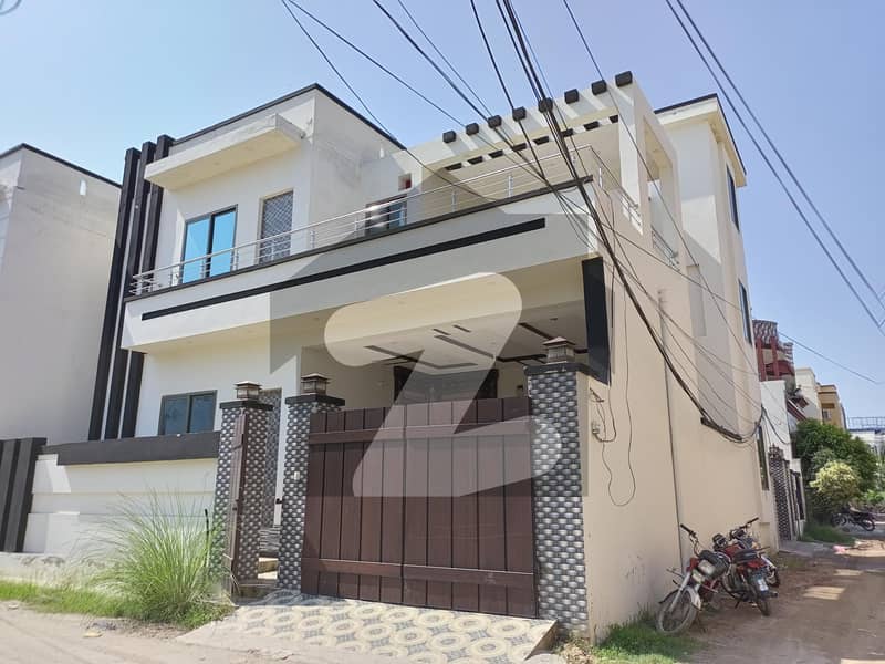 7 Marla House For rent In Beautiful New Model Town