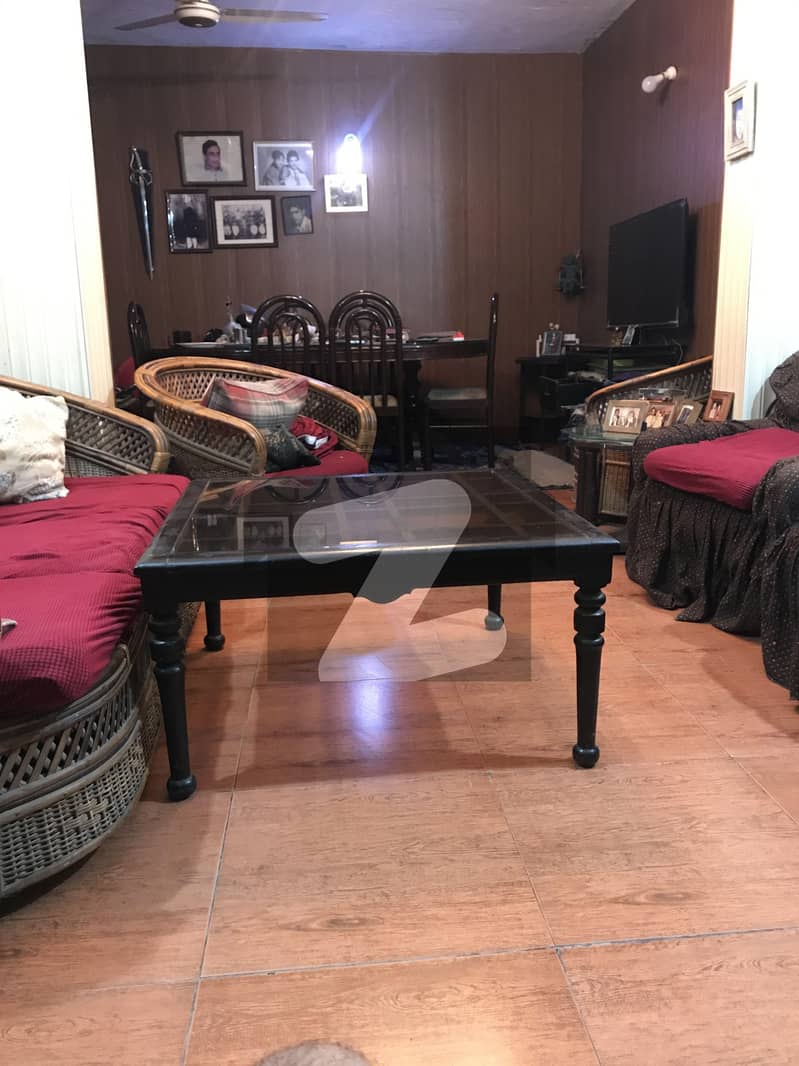 8 Marla Beautiful House For Sale 8 Marla Beautiful House For Sale