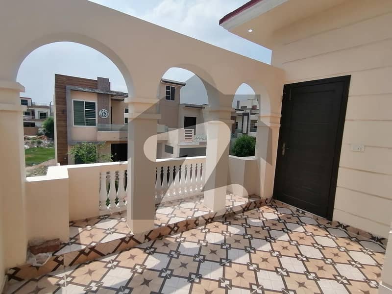 10 Marla Double Story Luxury House For Sale Wapda Town Phase 2 Block N Multan