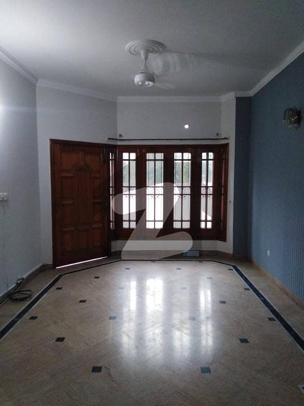 Real Pictures Lower Portion For Rent In DHA Phase 4 EE