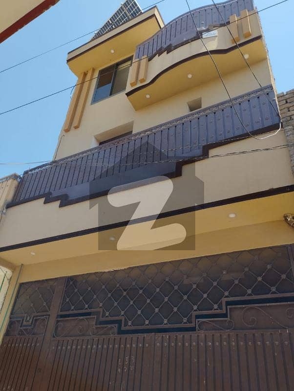 الحرم ماڈل ٹاؤن پشاور میں 7 کمروں کا 3 مرلہ مکان 1.3 کروڑ میں برائے فروخت۔
