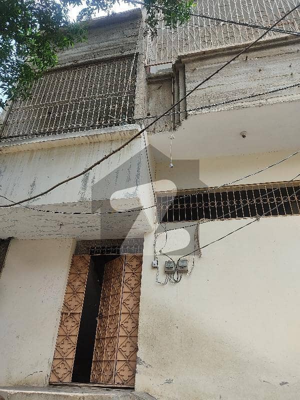 مومن آباد اورنگی ٹاؤن کراچی میں 8 کمروں کا 8 مرلہ مکان 2.5 کروڑ میں برائے فروخت۔