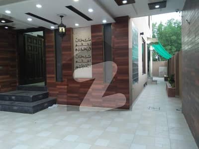 بحریہ ٹاؤن ۔ بلاک ڈی ڈی بحریہ ٹاؤن سیکٹرڈی بحریہ ٹاؤن لاہور میں 5 کمروں کا 10 مرلہ مکان 1.15 لاکھ میں کرایہ پر دستیاب ہے۔