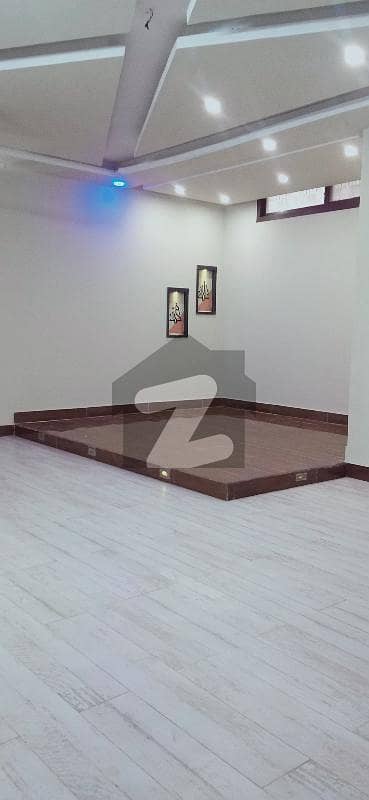 Flat Is Available For Rent On Allama Iqbal Road