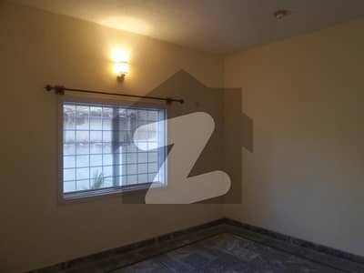 3rd Floor For Rent In Ali Abad Farooq E Azam Road