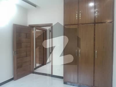 250 Square Feet House Is Available For rent In Hub Commercial