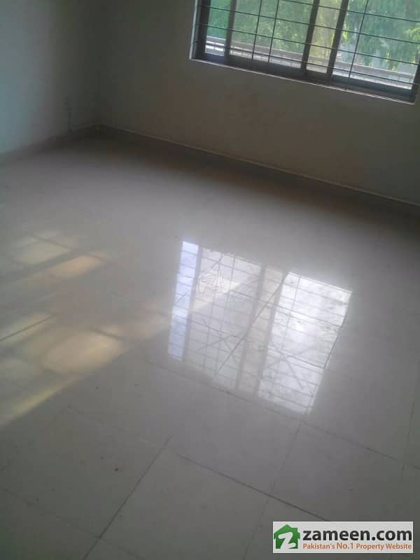 Upper Portion Is Available For Rent Upper Portion Is Available For Rent
