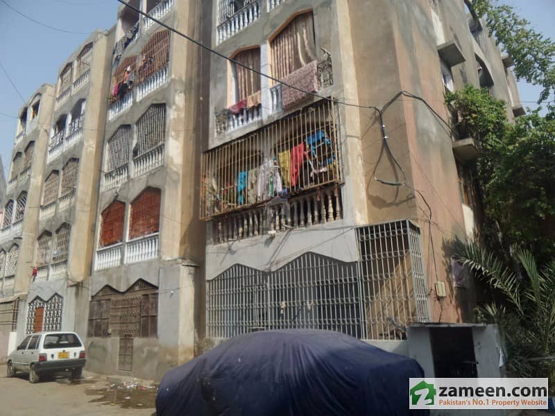 Flat Is Available For Sale In Noman Complex GulshaneIqbal Block 13D3