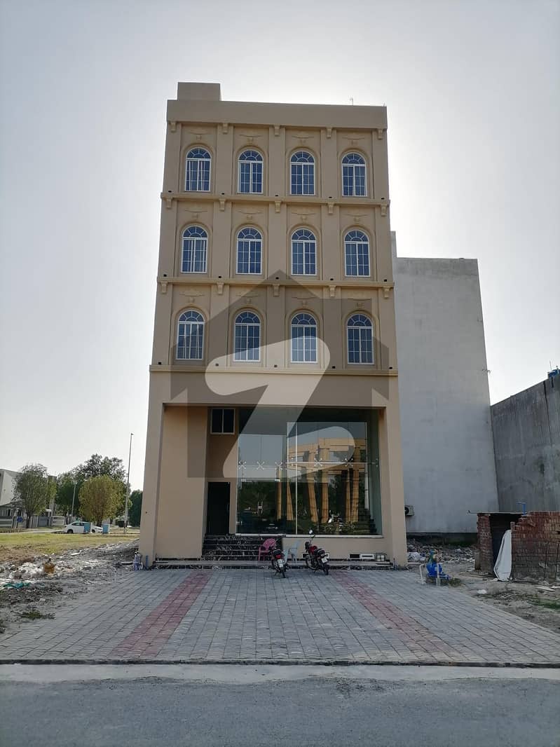 6 Marla Commercial Building With Flat For Sale In Citi Housing Gujranwala Block-aa