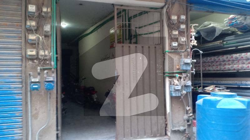 Low Budget Flat Few Steps Away From Main Ferozepur Road