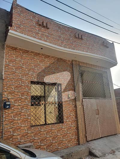 ملت ٹاؤن فیصل آباد میں 2 کمروں کا 4 مرلہ مکان 45 لاکھ میں برائے فروخت۔