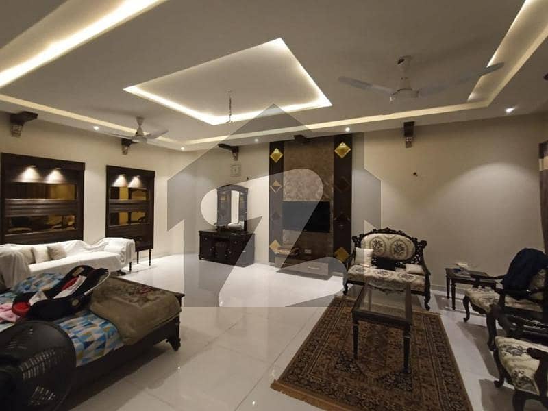 ایچ بی ایف سی ہاؤسنگ سوسائٹی لاہور میں 6 کمروں کا 2 کنال مکان 12 کروڑ میں برائے فروخت۔
