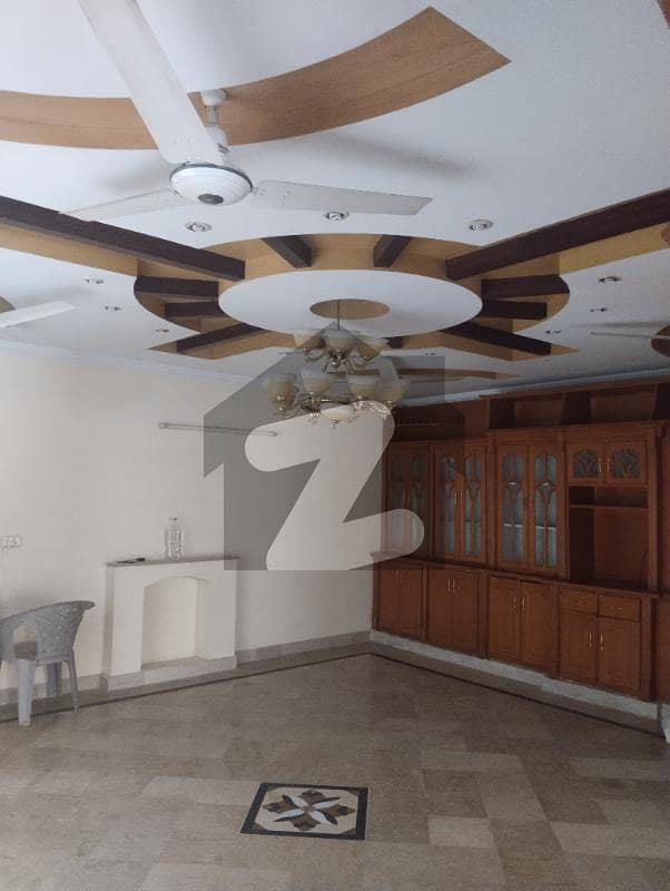 گلریز ہاؤسنگ سوسائٹی فیز 2 گلریز ہاؤسنگ سکیم راولپنڈی میں 8 کمروں کا 1.2 کنال مکان 4.9 کروڑ میں برائے فروخت۔